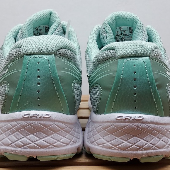 Saucony Light Green Athletic Shoes - Picture 7 of 12